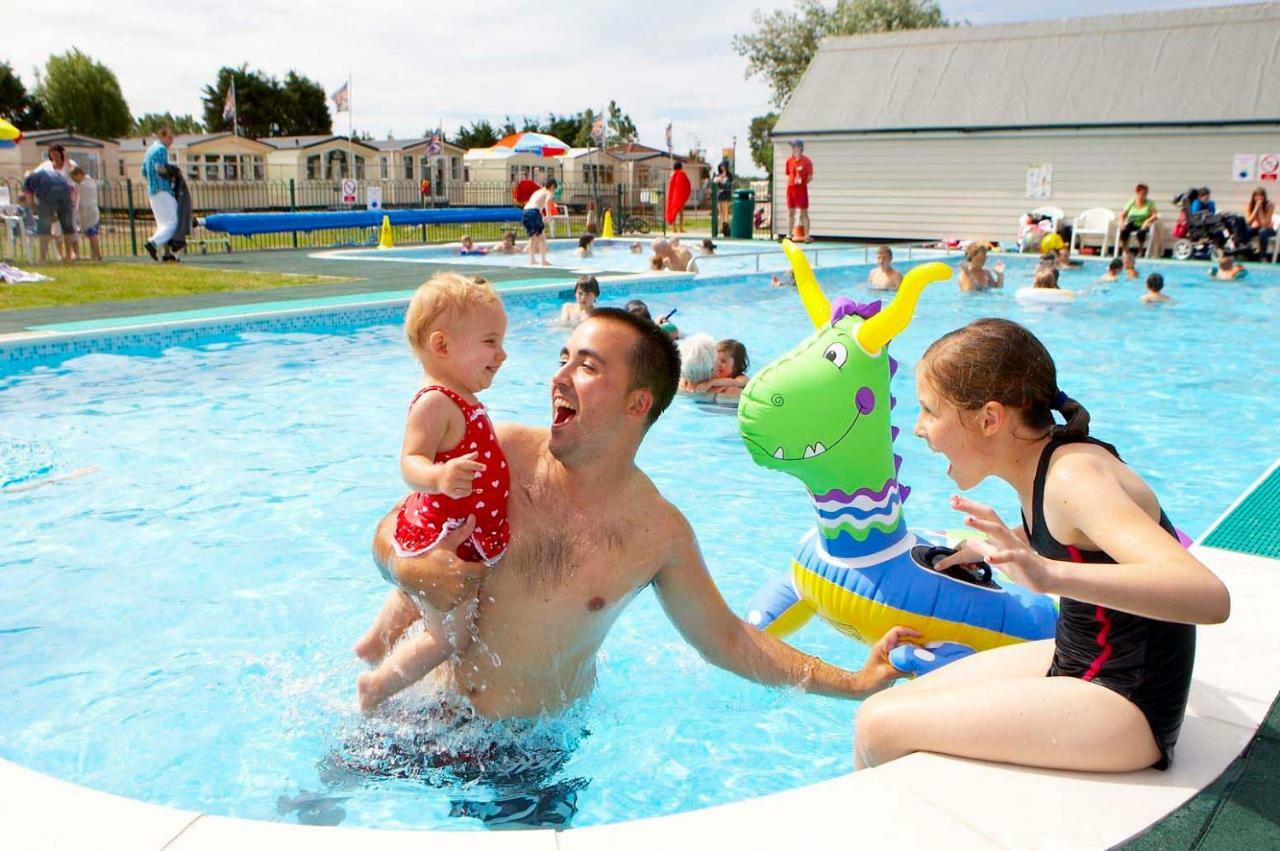 ホテル Camping Pods, Seaview Holiday Park ウィスタブル エクステリア 写真